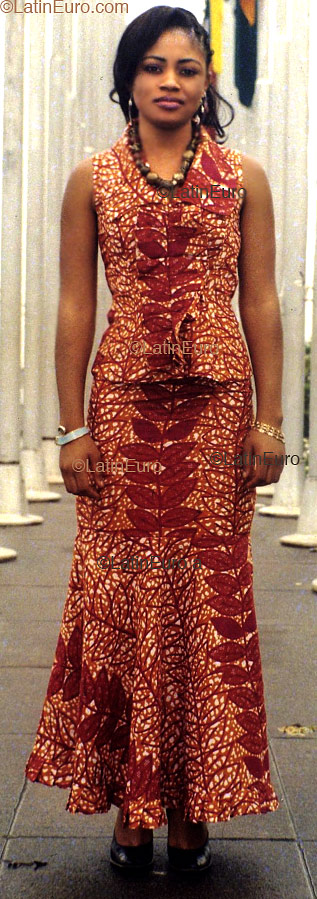 Date this happy Any Country girl Sandrine from  A9553