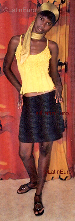 Date this lovely Any Country girl Evelyne from  A9564