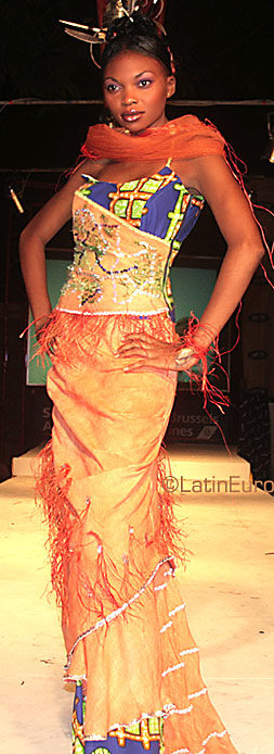 Date this pretty Any Country girl Louise from  A9625