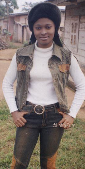 Date this sultry Any Country girl Elton from  A9743