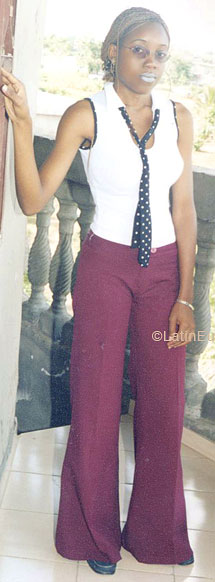 Date this nice looking Cameroon girl Daniele from Douala A9760