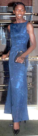 Date this lovely Cameroon girl Frieda> from Yaounde A9945