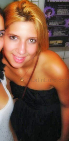 Date this lovely Brazil girl Roseli from Taboao Da Serra B-177