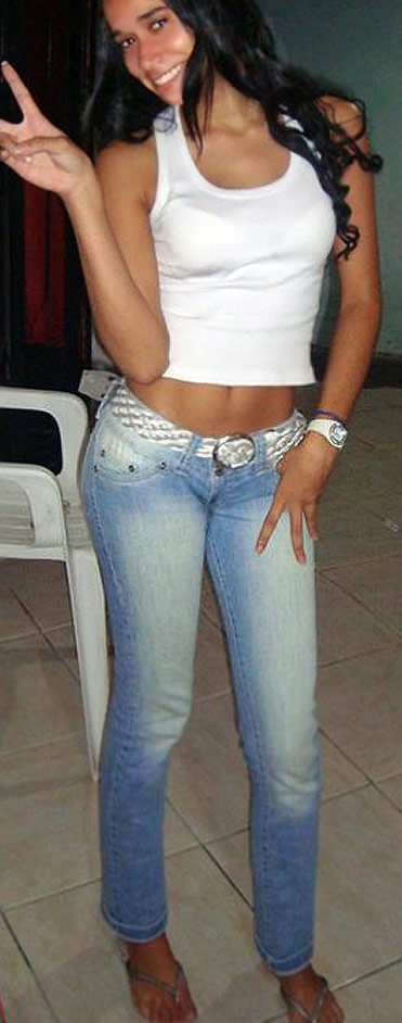 Date this fun Brazil girl Aglaupi from Rio de Janeiro B-220