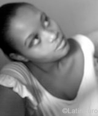 Date this sensual Brazil girl Andreza from Rio de Janeiro B-225