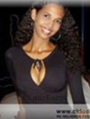 Date this young Brazil girl Viviane from Cuiaba B-232