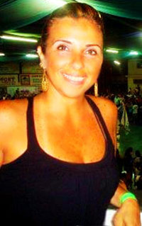 Date this young Brazil girl Simone from  B-281