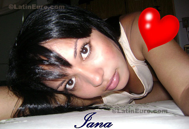 Date this passionate Brazil girl Iana from Quixada B-6