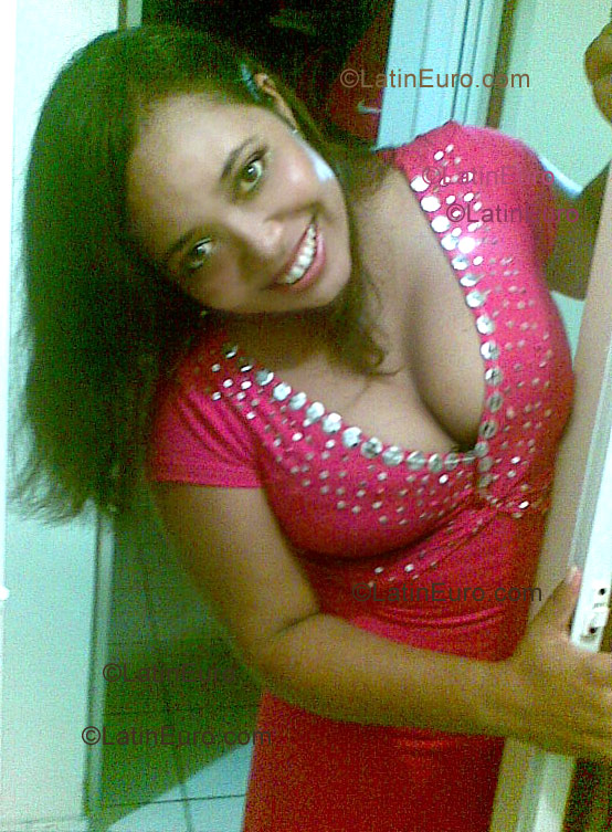 Date this passionate Brazil girl Ligia from Sao Luis B1011