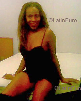 Date this charming Brazil girl Cristina from Goiania B1029