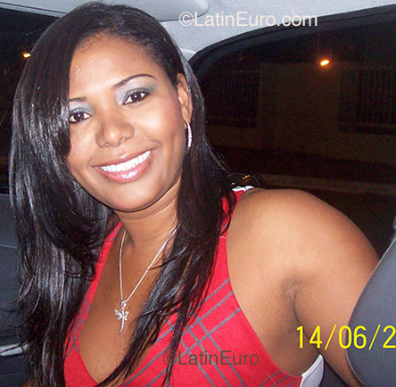 Date this delightful Brazil girl Fernanda from Lauro de Freitas B1061