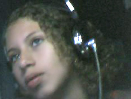 Date this nice looking Brazil girl Debora from Cuiaba B1077