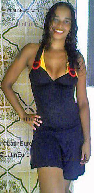Date this cute Brazil girl Germana from Recife B1083