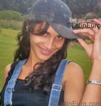 Date this good-looking Brazil girl Aline from Itapevi B1088