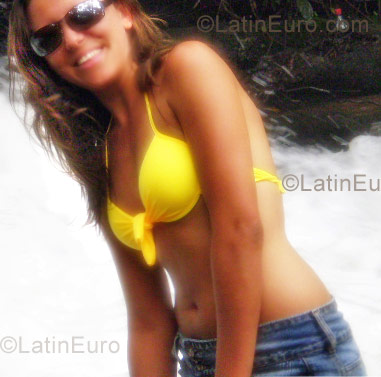 Date this cute Brazil girl Glauce from Primavera Do Leste B1182