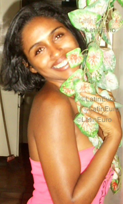 Date this young Brazil girl Adrina from Rio de Janeiro B1205