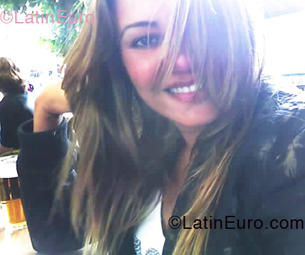 Date this good-looking Brazil girl Yasmim from Sao Paulo B1266