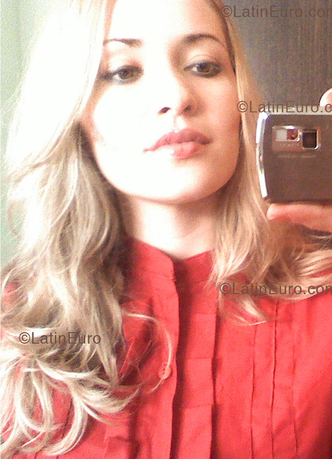 Date this good-looking Brazil girl Paula- from Cabo Frio B1272