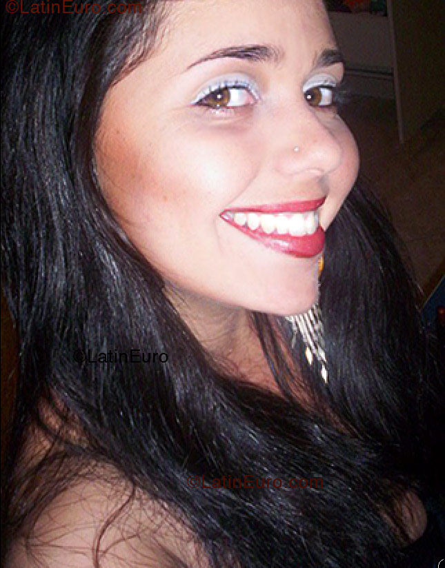 Date this stunning Brazil girl Camila from Indaiatuba B1277