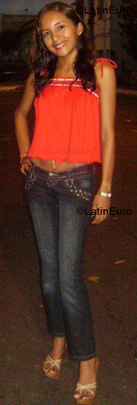 Date this charming Brazil girl Fernanda from Tabatinga B1279