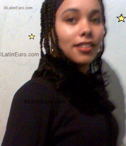 Date this fun Brazil girl Aline from Sao Paulo B1343