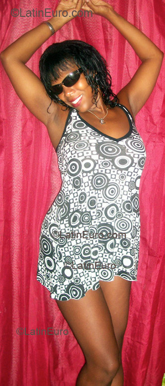 Date this charming Brazil girl Patricia from Salvador B1398