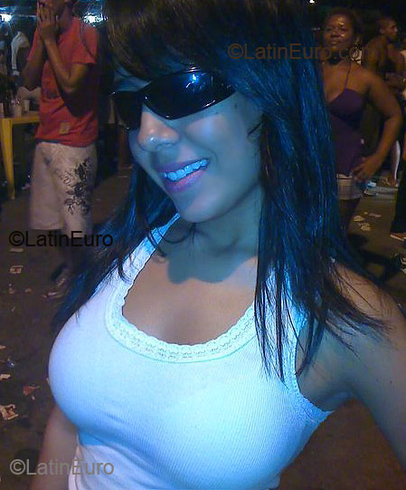 Date this young Brazil girl Rafaella from Rio de Janeiro B1416