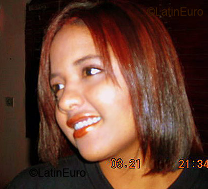 Date this lovely Brazil girl Patricia from Nova Ponte B1462