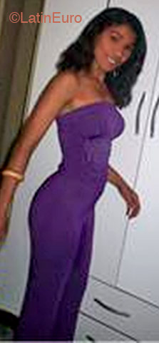 Date this hard body Brazil girl Mara from Sao Paulo B1587