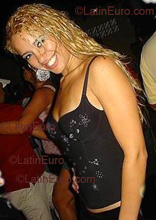 Date this tall Brazil girl Caroline from Fortaleza B1600