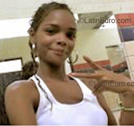Date this georgeous Brazil girl Monique from Paulista B1605