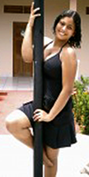 Date this georgeous Brazil girl Ynaiara from Rio Preto Da Eva B1609