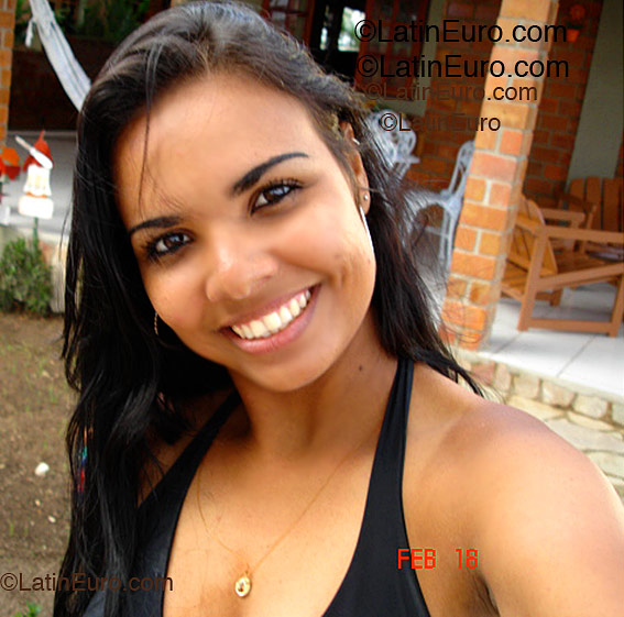 Date this georgeous Brazil girl Rita De Cassia from Recife B1737