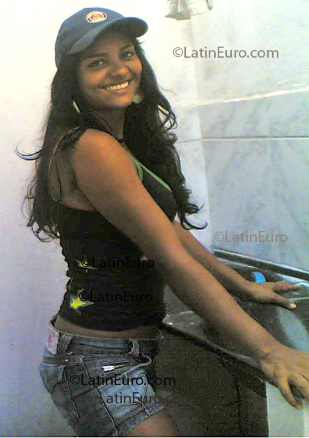 Date this delightful Brazil girl Rosicleide from Maceio B1766