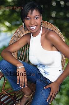 Date this voluptuous Brazil girl Simone from Belo Horizonte B1808