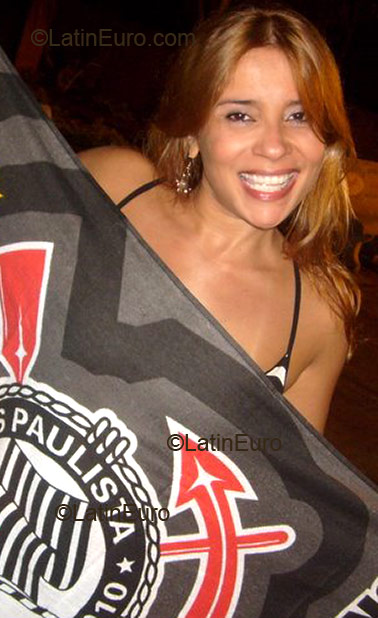 Date this hard body Brazil girl Luziana from Goiania  B1840