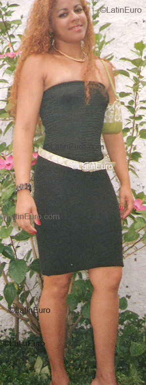 Date this attractive Brazil girl Maria from Sao Goncalo B1870