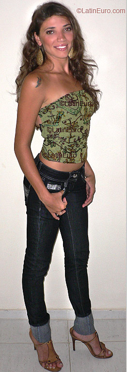 Date this happy Brazil girl Angela- from Rio de Janeiro BR5995