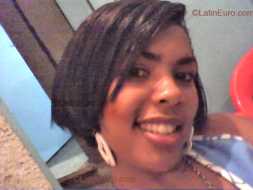 Date this cute Brazil girl Cassia from Quatis B2015