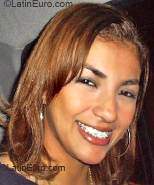 Date this athletic Brazil girl Nathalie from Boa Vista B2018