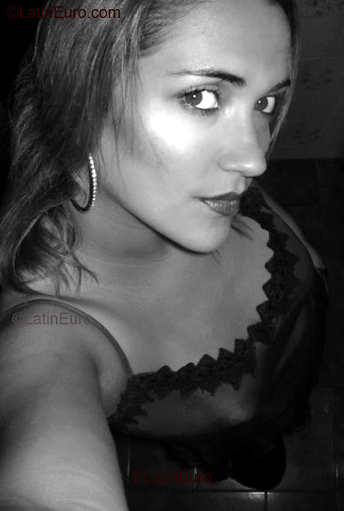 Date this good-looking Brazil girl Jaceline from Joao Pessoa B2086