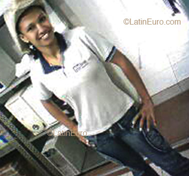 Date this foxy Brazil girl Viviane from Belo Horizonte B2108