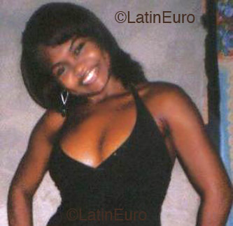 Date this georgeous Brazil girl Milena from Teresina B2151