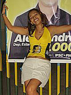 Date this delightful Brazil girl Crisnan from Belem B2158