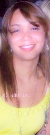 Date this delightful Brazil girl Rebeca from Sao Jose dos Campos B2164