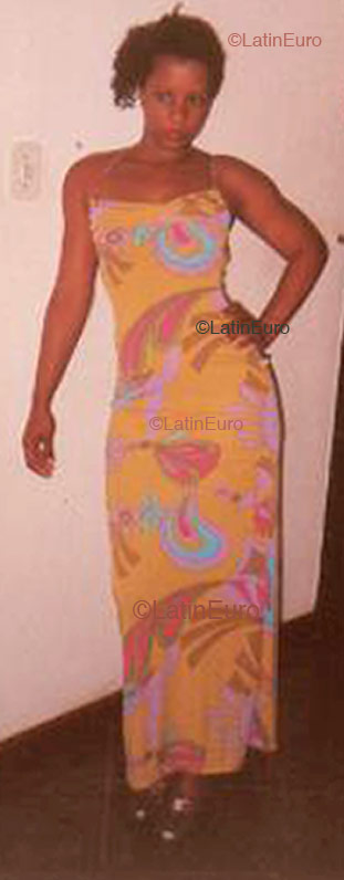 Date this attractive Brazil girl Marcia from Salvador B2169