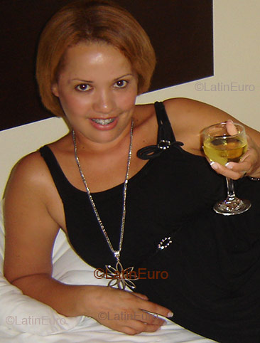 Date this hot Brazil girl Cleanne from Sao Luis B2191