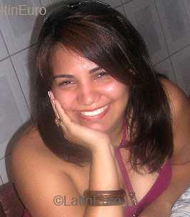 Date this hot Brazil girl Rejane from Goiania B2193