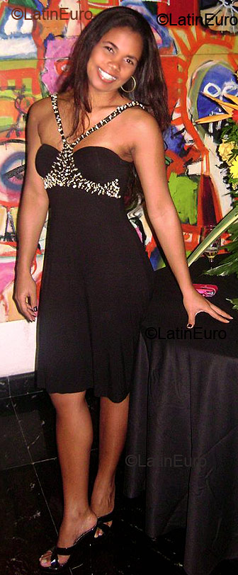 Date this sensual Brazil girl Sandra from Maceio B2264