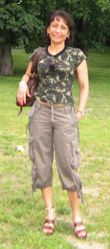 Date this hard body Brazil girl Elza from  B2285